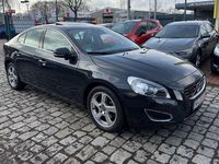 Gebraucht Volvo S60 Summum 163 PS (119 kW) 2011 Grau Limousine