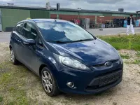 Używany Ford Fiesta 60 KM (44 kW) 2012 Niebieski Sedan/Limuzyna