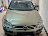 Gebraucht VW Golf IV Trendline 75 PS (55 kW) 2005 Gold Limousine