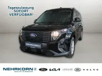 Neu Ford Tourneo Courier Titanium 125 PS (91 kW) 2026 Rot Van / Kleinbus