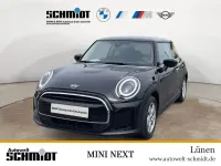 Używany Mini Cooper Essential 136 KM (100 kW) 2024 Czarny Hatchback