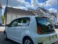 Gebraucht VW up! high up! 75 PS (55 kW) 2019 Weiß Kleinwagen