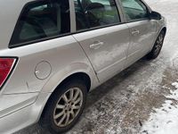 Gebraucht Opel Astra 140 PS (102 kW) 2008 Silber Kombi