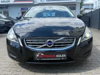 Gebraucht Volvo V60 Kinetic 114 PS (83 kW) 2011 Black solid (stone) / solid Kombi