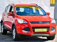 Gebraucht Ford Kuga Trend 150 PS (110 kW) 2015 Race red SUV