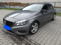 Gebraucht Mercedes A180 122 PS (89 kW) 2015 Grau Limousine