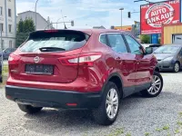 Gebraucht Nissan Qashqai 116 PS (85 kW) 2014 Rot SUV