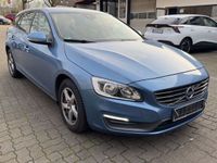 gebraucht Volvo V60 Kombi Business Edition / Navi-SHZ-Tempo-Alu/