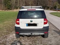Gebraucht Skoda Yeti Active 122 PS (89 kW) 2011 Weiß SUV