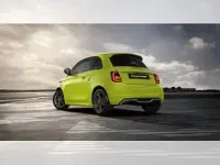 Neu Abarth 500e 114 kW (155 PS) 2026 Grün (acid green) Kleinwagen