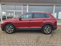 Gebraucht VW Tiguan Sound 150 PS (110 kW) 2018 Ruby red SUV
