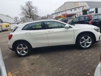 gebraucht Mercedes GLA180 AMG LED Panorama Navi AHK Alu 19 Key