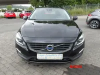 Gebraucht Volvo V60 Business Edition 190 PS (139 kW) 2016 Schwarz Kombi