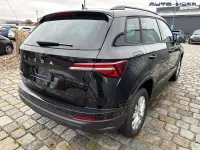 Neu Skoda Karoq Selection 150 PS (110 kW) 2025 Schwarz metallic schwarz metallic SUV