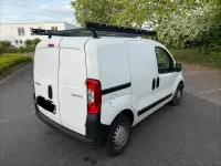 Gebraucht Peugeot Bipper 75 PS (55 kW) 2011 Weiß Van / Kleinbus