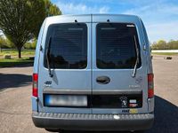 Second-hand Opel Combo 78 CP (57 kW) 2001 Albastru Monovolum