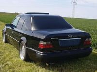 Gebraucht Mercedes E500 320 PS (235 kW) 1994 Schwarz Limousine