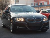 Gebraucht BMW 320 Comfort Edition 184 PS (135 kW) 2011 Schwarz Limousine