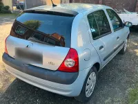 Second-hand Renault Clio II 75 CP (55 kW) 2002 Argintiu Hatchback