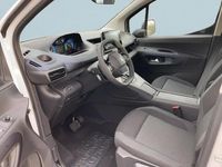 Gebraucht Peugeot e-Rifter Allure 100 kW (136 PS) 2024 Kaolin weiß Van / Kleinbus