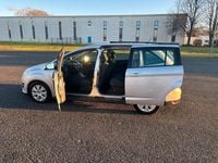 Gebraucht Ford Grand C-Max Trend 140 PS (102 kW) 2012 Silber Van / Kleinbus