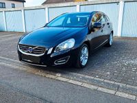 Gebraucht Volvo V60 163 PS (119 kW) 2011 Schwarz Kombi