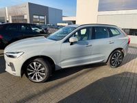 Gebraucht Volvo XC60 Core 197 PS (144 kW) 2023 Grau SUV