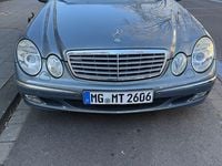 Gebraucht Mercedes E270 Elegance 177 PS (130 kW) 2005 Grau Limousine