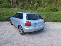 Second-hand Audi A3 101 CP (74 kW) 2000 Argintiu Hatchback