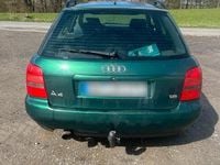 Gebraucht Audi A4 101 PS (74 kW) 2000 Grün Kombi