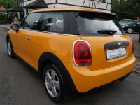 Gebraucht Mini ONE 102 PS (75 kW) 2016 Orange Kleinwagen
