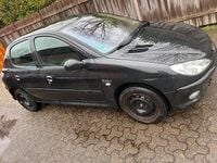 Gebraucht Peugeot 206 68 PS (50 kW) 2003 Schwarz Kleinwagen