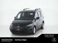 Gebraucht Mercedes T180 Progressive 116 PS (85 kW) 2025 Loparitschwarz Van / Kleinbus