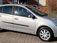 Gebraucht Renault Clio II Rip Curl 75 PS (55 kW) 2007 Silber Limousine
