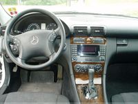 gebraucht Mercedes 220 T CDI Automatik Classic DPF
