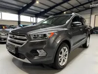 Gebraucht Ford Kuga Titanium 150 PS (110 kW) 2017 Grau SUV