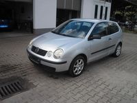 Gebraucht VW Polo Basis 54 PS (39 kW) 2005 Silber Kleinwagen