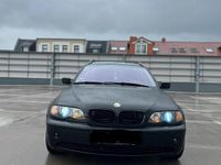 Gebraucht BMW 320 143 PS (105 kW) 2003 Schwarz Kombi
