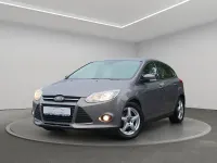 Używany Ford Focus SYNC Edition 125 KM (91 kW) 2014 Brązowy Sedan/Limuzyna