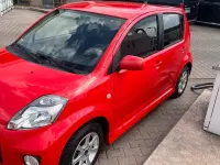 Gebraucht Daihatsu Sirion 103 PS (75 kW) 2009 Rot Kleinwagen