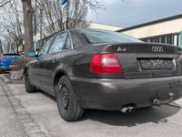 gebraucht Audi A4 Limo 2,4