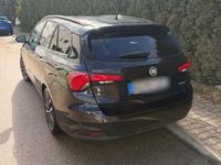 Gebraucht Fiat Tipo Lounge 120 PS (88 kW) 2017 Schwarz Kombi