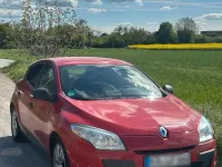 Second-hand Renault Mégane 101 CP (74 kW) 2011 Roșu Berlinǎ
