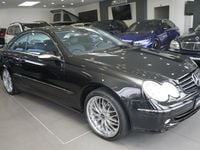 Gebraucht Mercedes CLK270 170 PS (125 kW) 2004 Obsidianschwarz  metalliclack Coupé