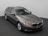 Gebraucht BMW 530e Luxury Line 292 PS (214 kW) 2022 Grau Kombi