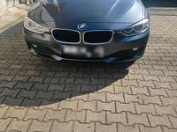 Gebraucht BMW 318 150 PS (110 kW) 2012 Grau Kombi