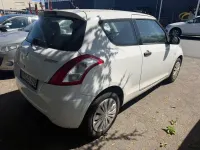 Gebraucht Suzuki Swift 94 PS (69 kW) 2014 Weiß Kleinwagen