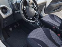 Gebraucht Peugeot 108 Active 69 PS (50 kW) 2016 Weiß Kleinwagen