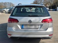 Gebraucht VW Golf VII 110 PS (80 kW) 2019 Grau Kombi