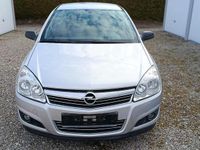 Gebraucht Opel Astra 115 PS (84 kW) 2009 Silber Limousine